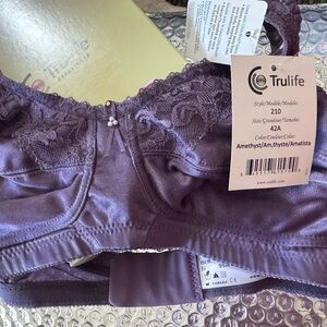 Trulife breastcare 210 Barbara 42A pocketed bra -NIB w/tags Rare Color Amethyst